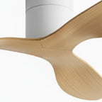 Larice | Ventilateur de plafond ultra-plat blanc et bois clair