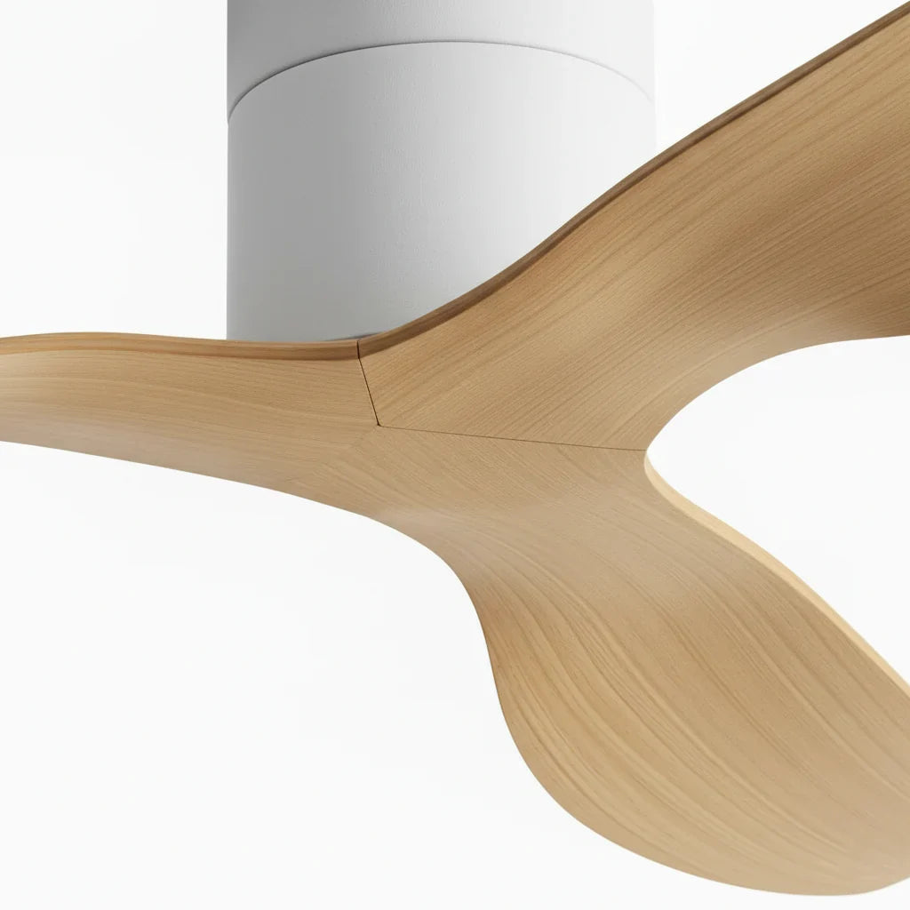 Larice | Ventilateur de plafond ultra-plat blanc et bois clair